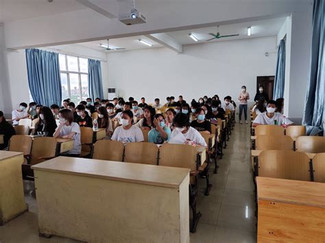 学院师生相见线下课堂，学院领导开展教学检查 学院动态 热带农业技术学院—海南职业技术学院