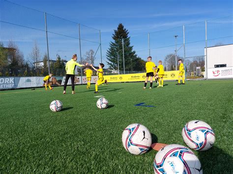 Trening na Panattoni Arena 12 04 2022 Akademia BVB im Łukasza Piszczka