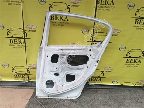 OPEL CORSA E SAĞ ARKA KAPI ÇIKMA ORJİNAL YEDEK PARÇA ürün çıkma Çıkma