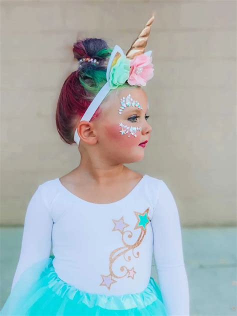 Maquillaje Unicornio Ni As Crea Una Fantas A M Gica Y Colorida En