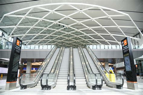 asi es la nueva terminal del aeropuerto ezeiza la brujula