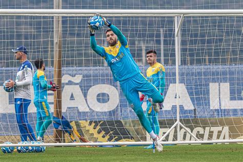 Avaí se reapresenta e abre preparação para enfrentar o Vila Nova avaí