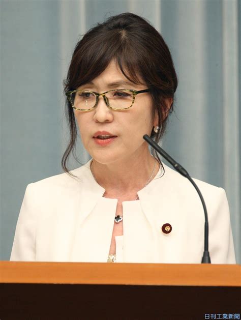 第3次安倍再改造内閣・新閣僚に聞く／防衛相・稲田朋美氏 政治・経済 ニュース 日刊工業新聞 電子版