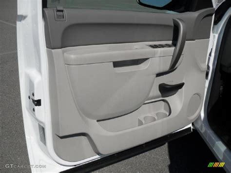 Chevrolet Silverado Crew Cab Dark Titanium Door Panel Photo