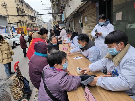 荣升社区新时代文明实践站开展“学雷锋 爱同行 ”健康义诊志愿活动志愿服务文明实践大观文明网