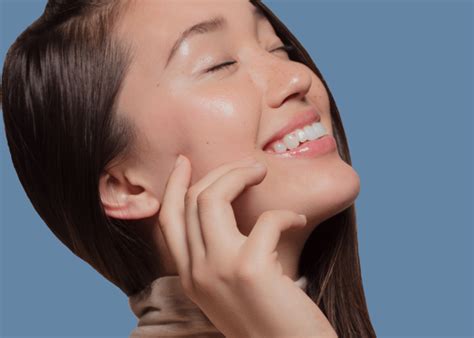 Ace Your Anti Ageing Skincare With Eau Thermale Avene Honeycombers