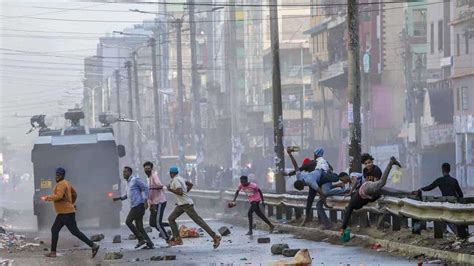 Kenyan Anti Government Protests Lead To 1 Dead 31 Officers Injured