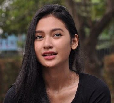 Profil Dan Biodata Indah Permatasari Lengkap Foto Agama Fakta Instagram