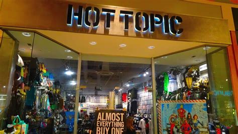 Hot Topic Store In Minnesota Closes After Apparent Staff Walkout Over Wages Bring Me The News