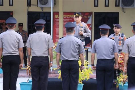 Puluhan Personel Polres Majene Naik Pangkat Sulbar Express