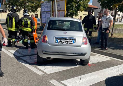 Malore Al Volante Auto Finisce Contro Un Palo A Parabiago Enne