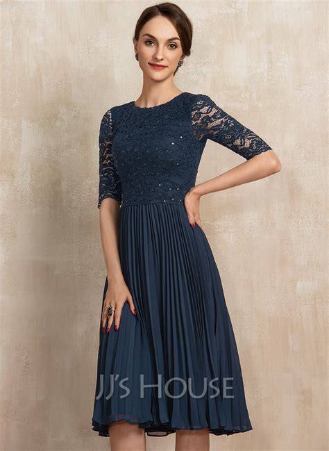 A Line Scoop Neck Knee Length Chiffon Lace Cocktail Dress With Sequins