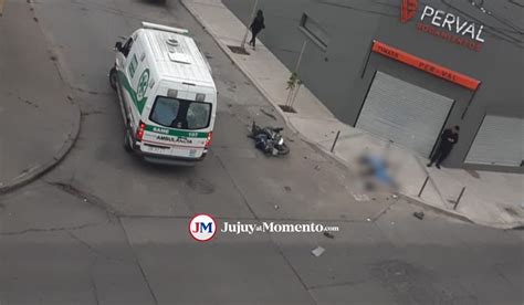 Motociclista murió tras ser chocado por una camioneta