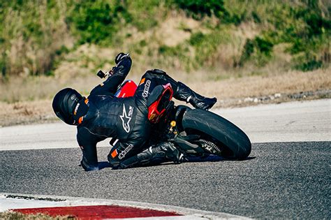 Diablo Rosso Iv Corsa Pneu Para Moto Pirelli