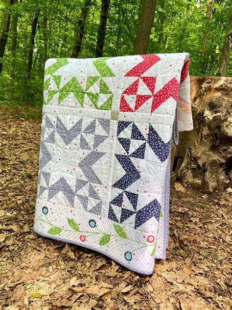 Ready To Ship This Wonderful Quilt With Magic Star Pattern And Amazing