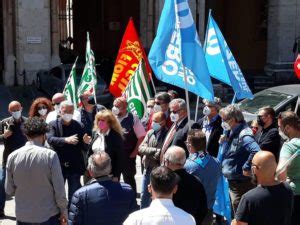 Morti Sul Lavoro Presidio Di Cgil Cisl E Uil Umbria A Perugia La