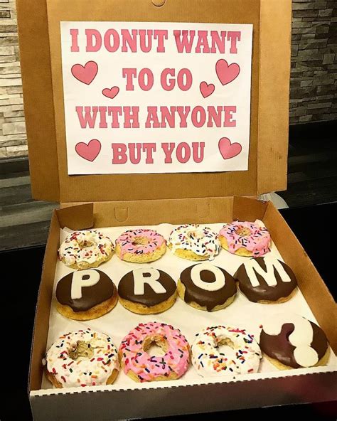 21 Adorable New Ways To Ask Someone To Prom How To Ask A Girl To Prom