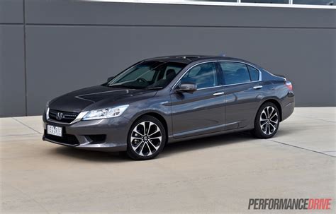 Honda Accord Sport Hybrid review (video) | PerformanceDrive