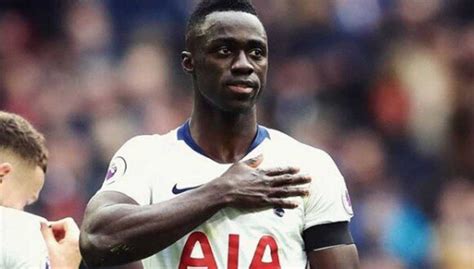 Davinson S Nchez En El Tottenham Defensor Colombiano Recibe Duras