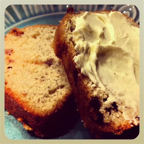 Classic Banana Bread Recipe With Chocolate Chips - Delishably