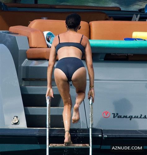 Lauren Silverman Sexy Flaunting Her Sexy Hot Body On Holiday In Barbados AZNude