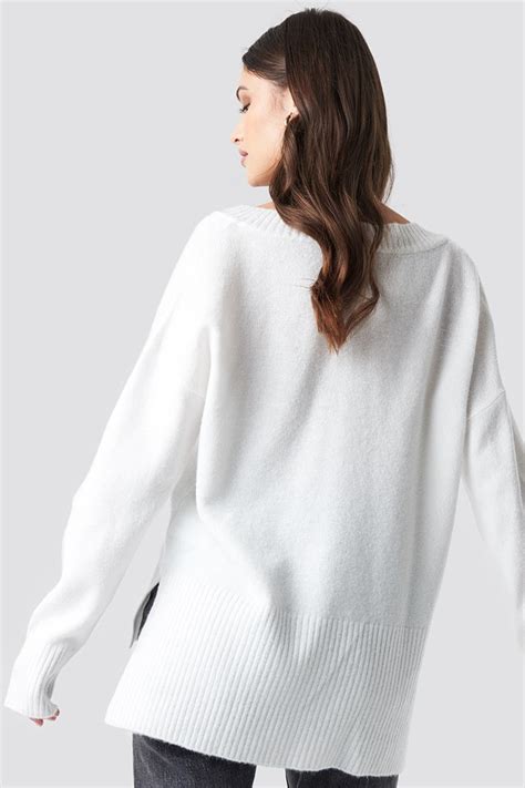 Deep V Neck Oversized Sweater Wit Na