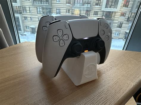 STL Datei Solider Ständer für zwei ps5 Controller Vorlage für 3D