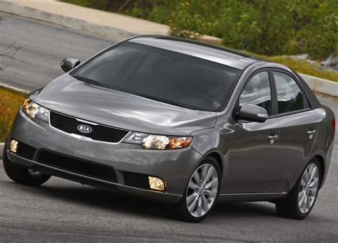 2010 KIA FORTE Fabricante KIA PlanetCarsZ