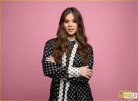 Hailee Steinfeld Rocks Two Cute Looks For 'Dickinson' Promo in NYC | Photo 1269733 - Photo ...