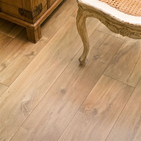 Quick-Step Laminate Classic Midnight Oak Natural Planks CLM1