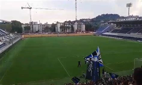 Atalanta L Accoglienza Dei Tifosi Al Gewiss Stadium Video Calcio