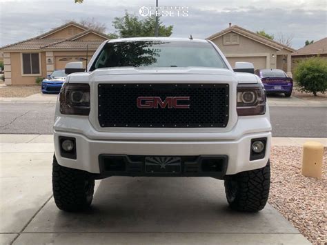 2014 Gmc Sierra 1500 With 20x9 1 Fuel Maverick And 35125r20 Nitto Ridge Grappler And