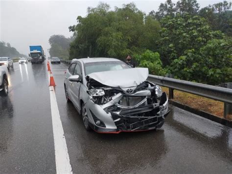 Lebuh Raya Sesak Kilometer Nahas Langgar Belakang Kosmo Digital