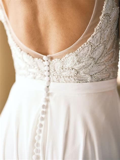 Tidying Up The Closet Easy Steps On How To Sell Your Wedding Dress