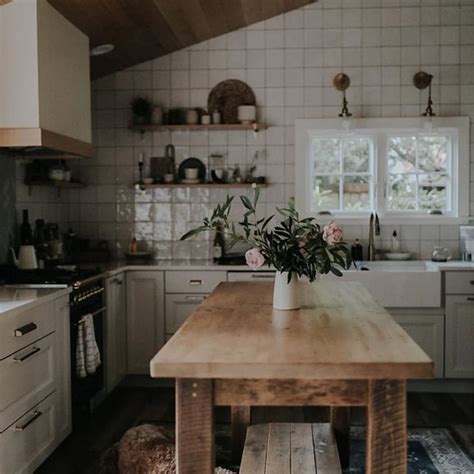 Rustic Kitchen Island Made From Reclaimed Pine Barnwood Made Etsy