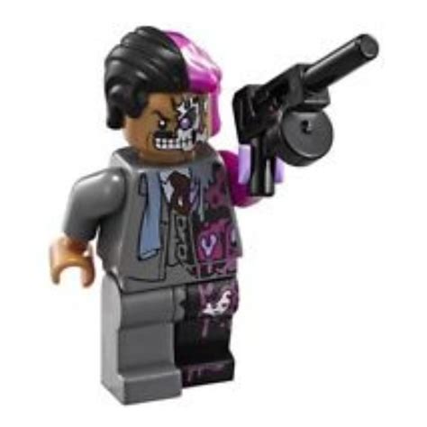 Lego 70915 Batman Movie Two Face Minifigure Hobbies And Toys Toys
