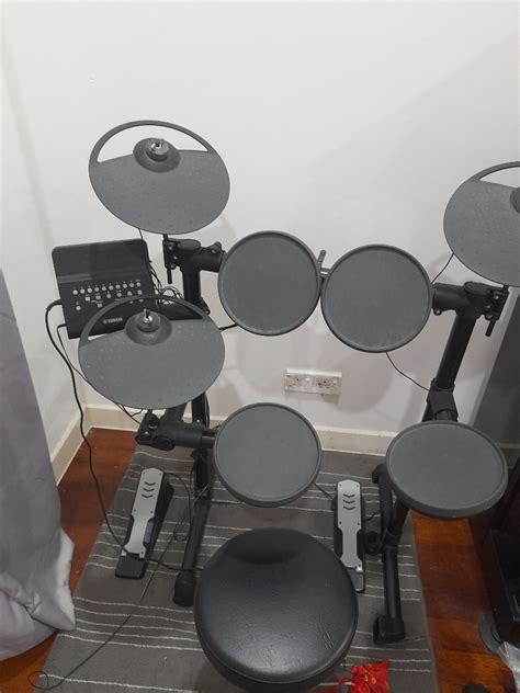 Yamaha Electric Drum Set- DTX400K, Hobbies & Toys, Music & Media ...