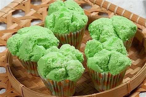 Resep Bolu Kukus Pandan Takaran Sendok Hasilnya Lembut Dan Mekar Merekah