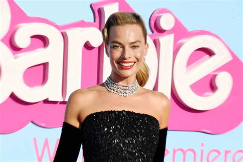 A Billion Dollars” Margot Robbie Reveals The Sales Pitch That Got