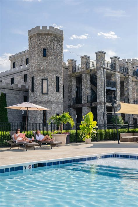 The Kentucky Castle Wedding Venue Versailles Ky 40383