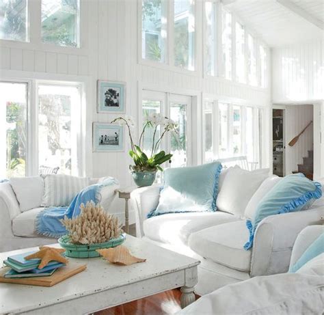 20+ Small Beach Cottage Interiors – The Urban Decor