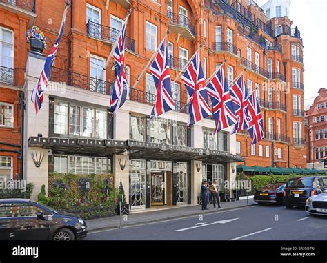 Main Entrance To Claridges Hotel Mayfair London Uk Regarded As