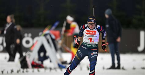 Victoire de Julia Simon devant Justine Braisaz Bouchet doublé français