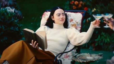 We Keep Talking About Emma Stone S Nude Scenes In Poor Things Can We