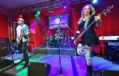 Vier Hardrockbands Bringen Den Asb Bahnhof Zum Bersten Deister Echo