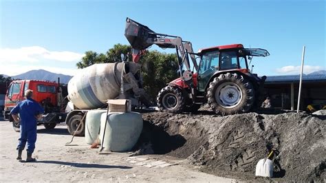 Funnel Bucket Rata Funnel Bucket For Tractors And Telehandlers Front