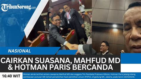 Cairkan Suasana Mahfud Md Hotman Paris Bercanda Sambil Jabat Tangan