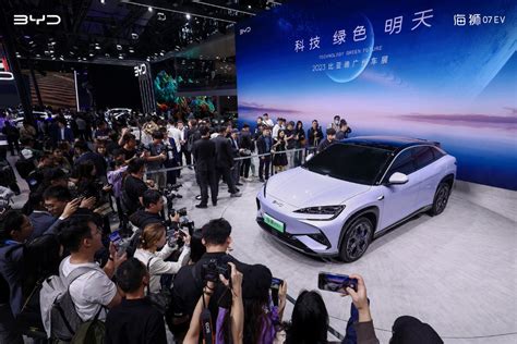 BYD Sea Lion 7 EV Seen In Right Hand Drive Preparing To Launch In 2024