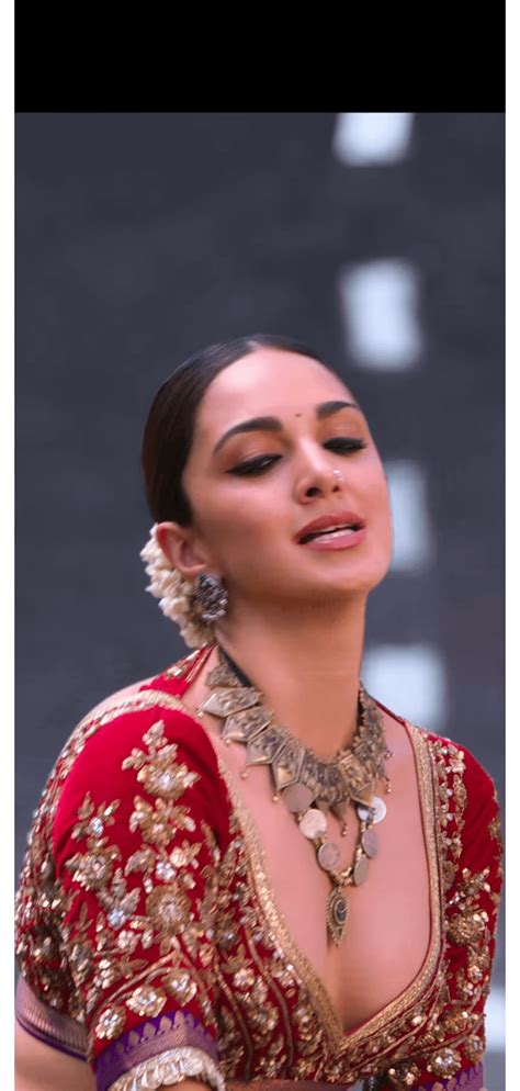 Kiara Advani Super Hot 🔪🥵🥵 Rkiaraadvanimedia