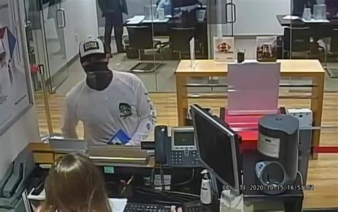 Fbi Releases Photos Of Coral Gables Bank Robber Wsvn 7news Miami